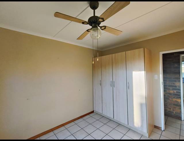 3 BEDROOM HOUSE FOR SALE IN WAVECREST